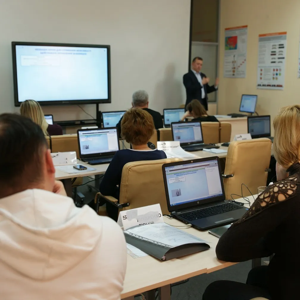 Співробітники ТОВ "СТ Сервіс" отримали Свідоцтва Професійної Компетенції  Менеджера з перевезень. - картинка
